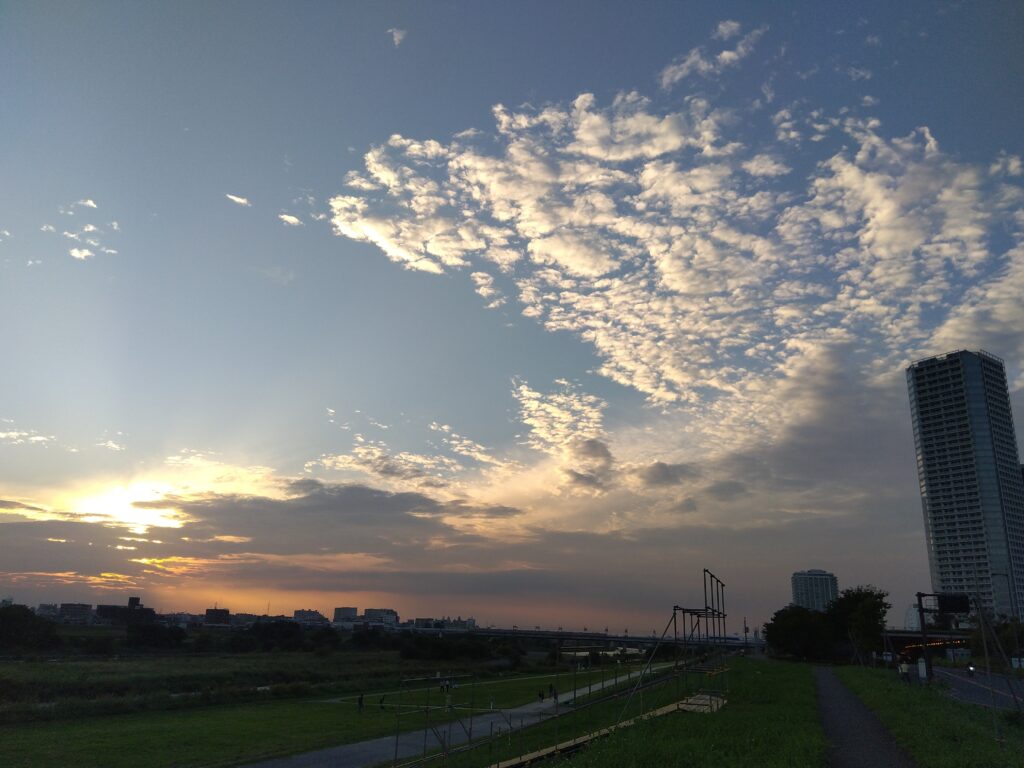 多摩川の夕日　　2023.9.27